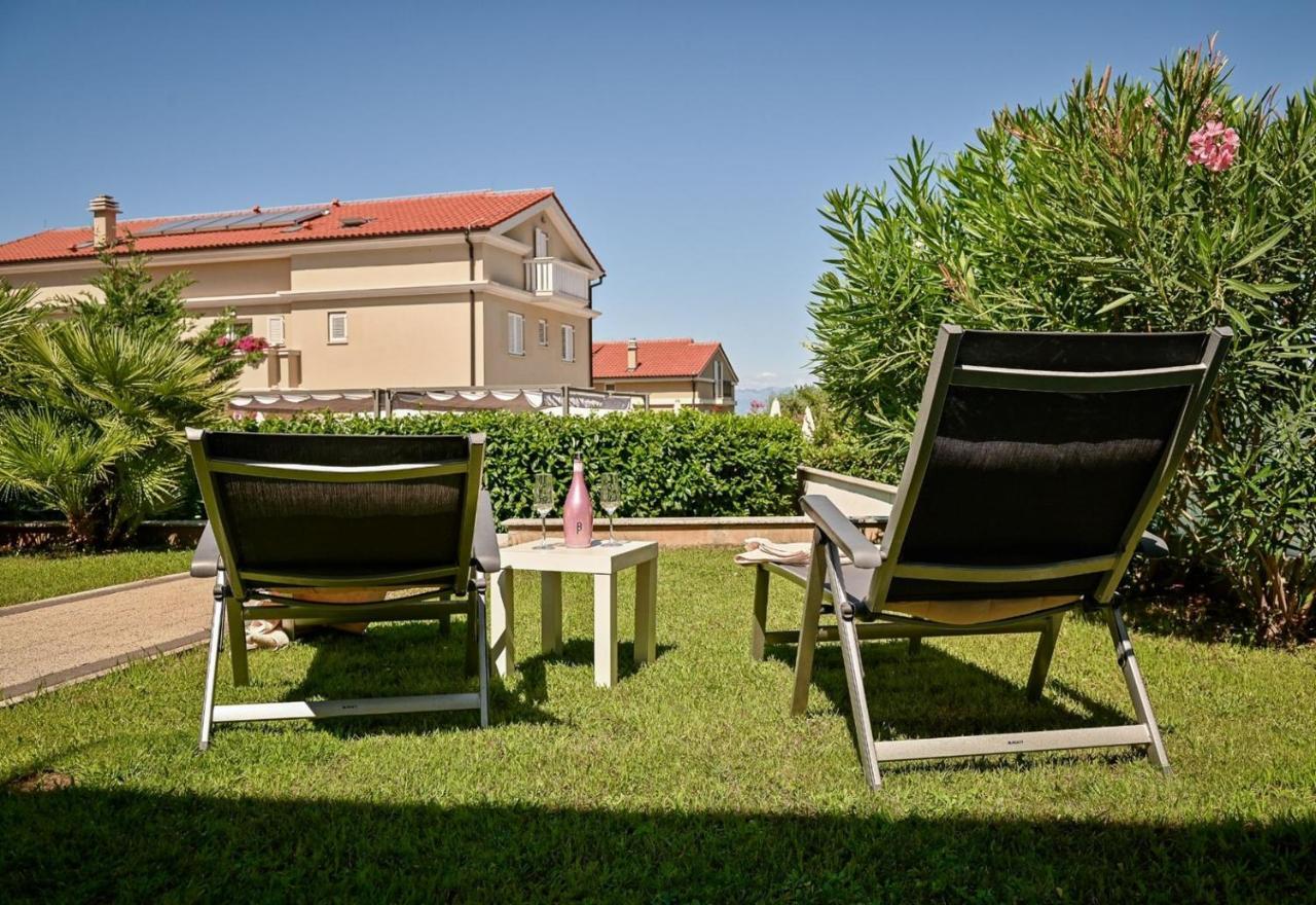 Apartments Iskra Malinska Exterior foto